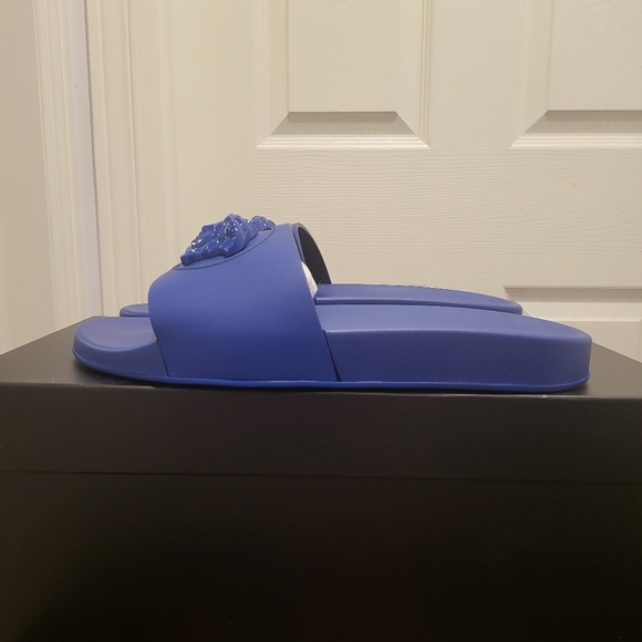 VERSACE Le Medusa Leather Slides -UNISEX - Picture 4 of 8